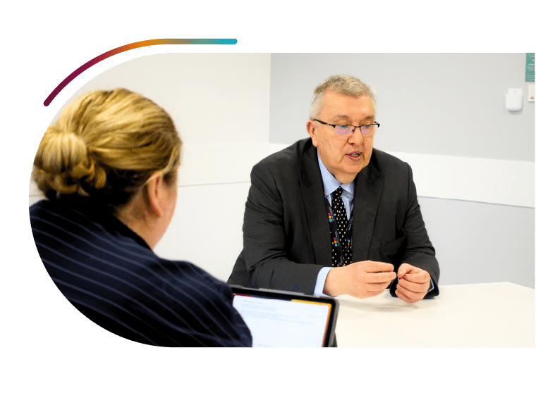 LEAD-IT-orgainisation-support -Mix – talking – meeting – Left