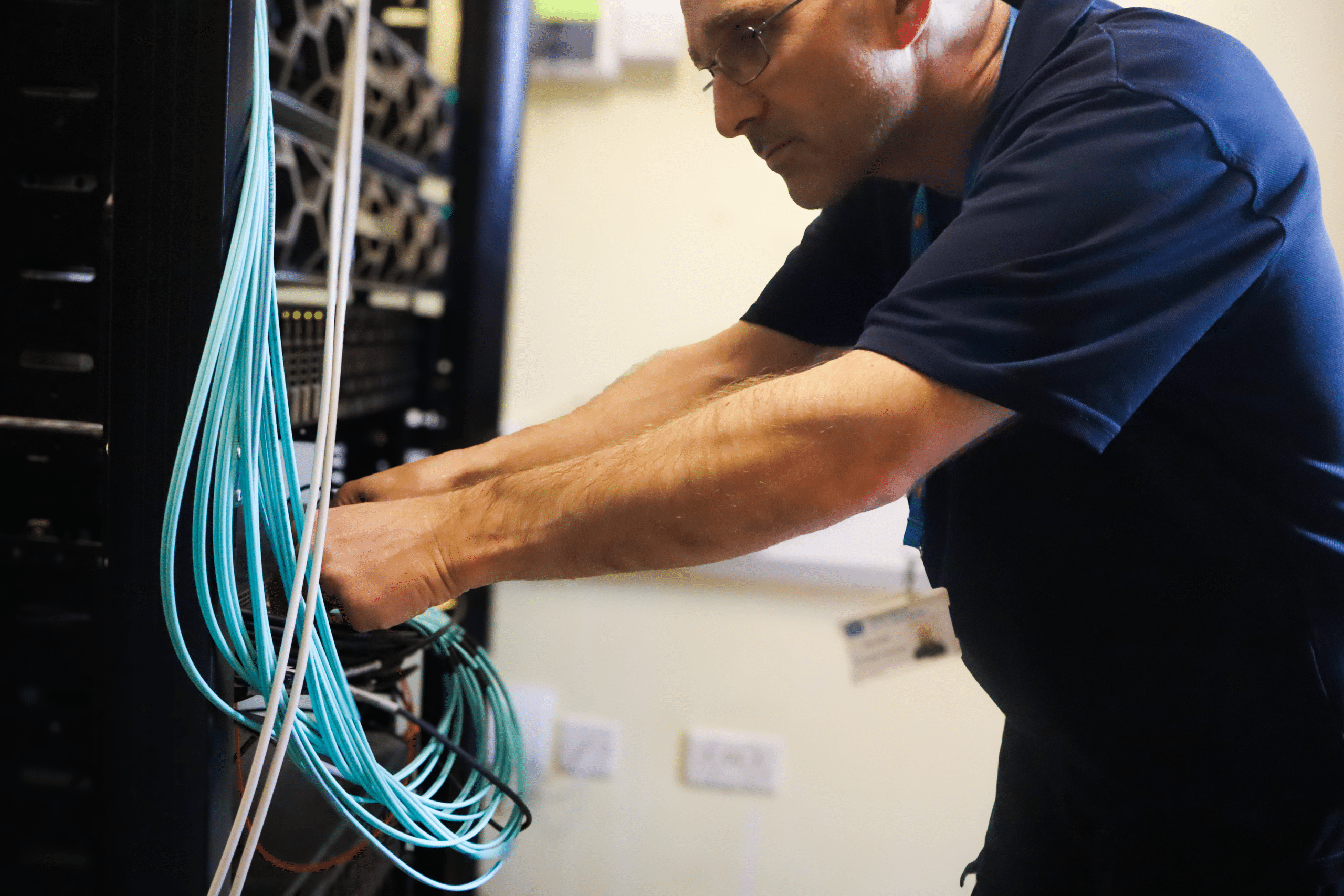 IT Technician with cables tech – Ray – RSDD